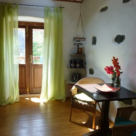 Casarno Pequena El Guro Holiday home *